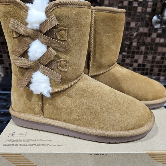 Ugg Koolaburra Boots - Picture 6 of 12